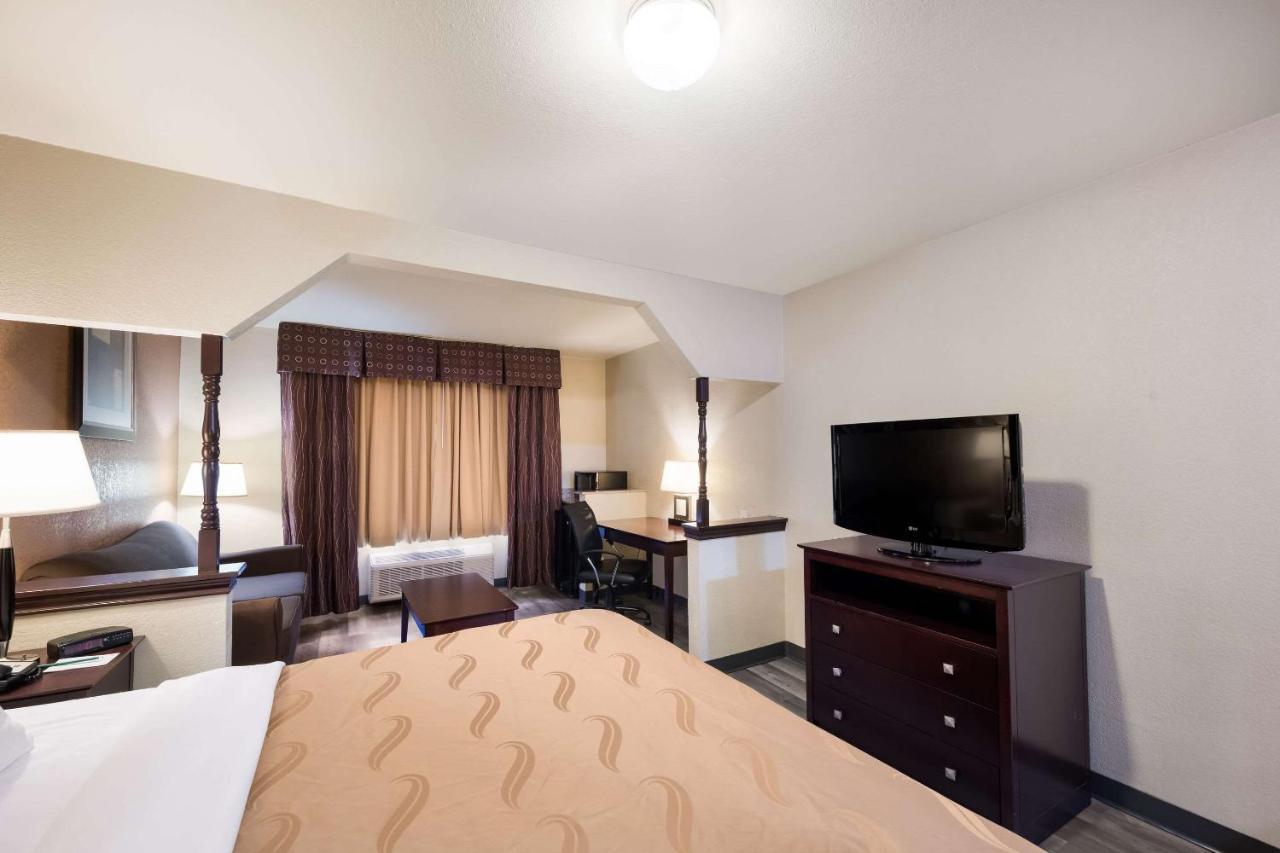 Quality Inn & Suites Terrell Exterior foto